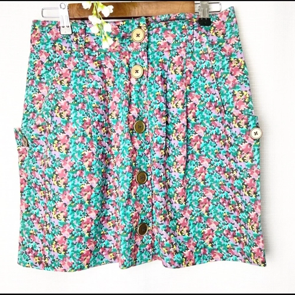 Urban Outfitters Cooperative• 80’s style floral front button skirt medium